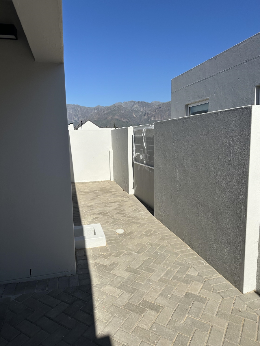 To Let 2 Bedroom Property for Rent in Paarl South Western Cape